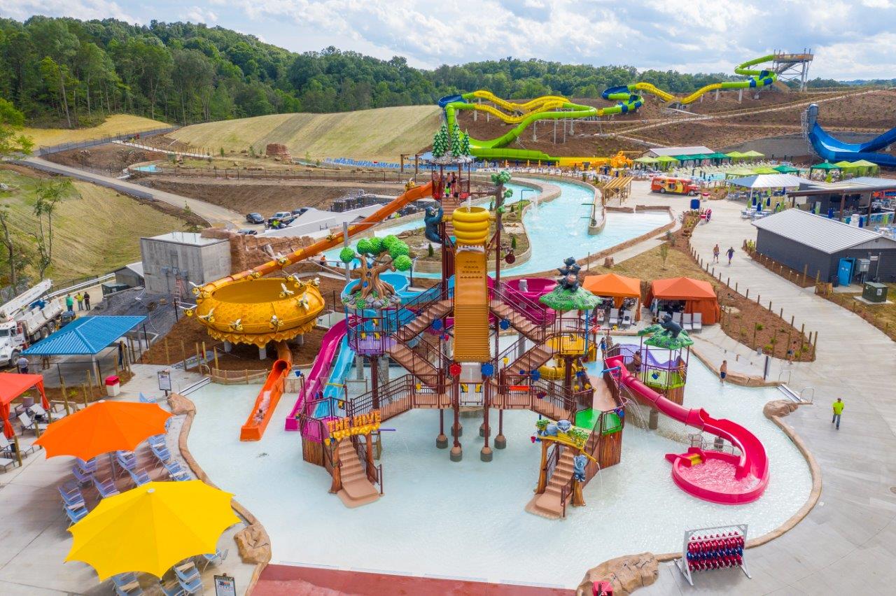 Toboggans aquatiques le géant canadien PROSLIDE arrive en France L